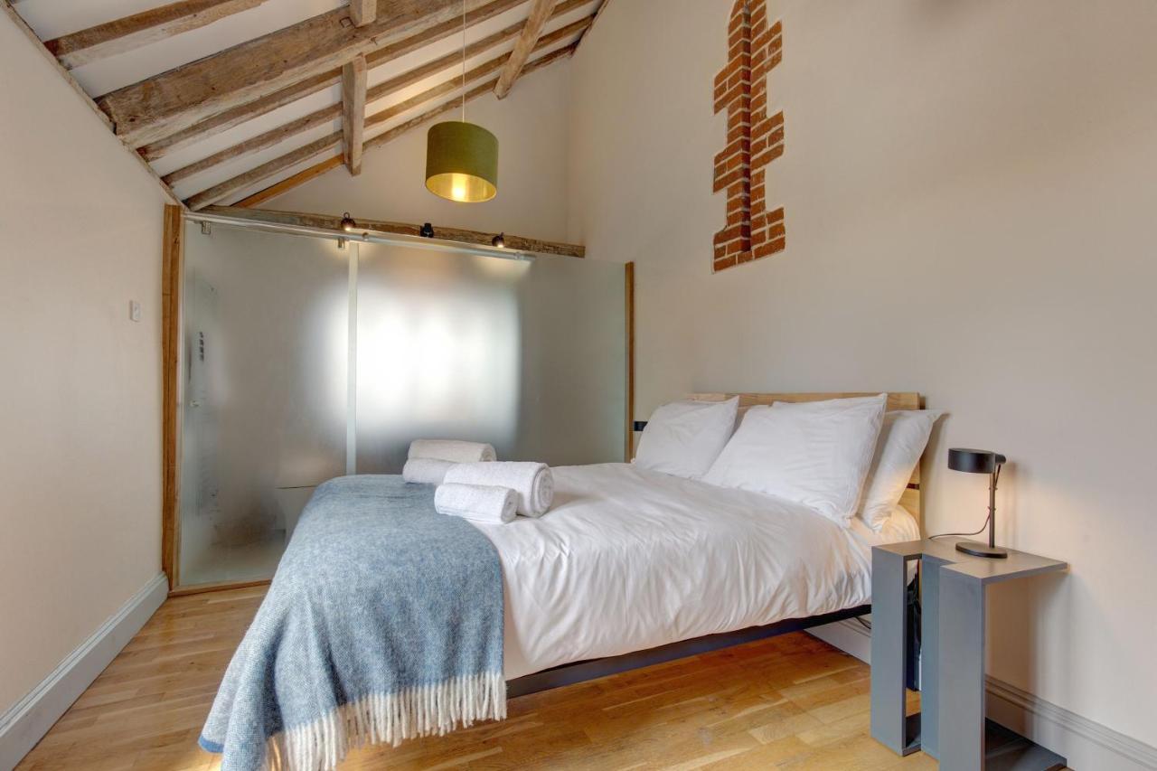 Вилла Williams Barn West Beckham Экстерьер фото